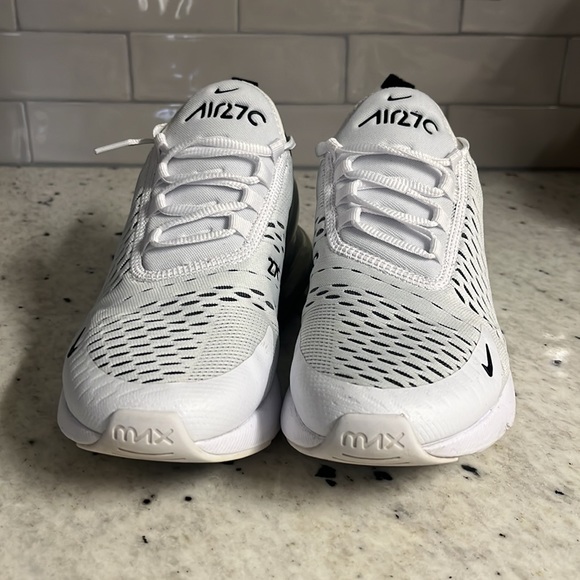 Nike AirMax 270 Size 8 - Picture 2 of 12